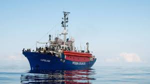 Caso italiano italia del siglo xviii estaba dividida en varios estados independientes y con barreras aduaneras dentro del territorio de la pennsula. Francia Alemania E Italia Acordaron Repartirse Migrantes Del Ocean Viking El Sumario