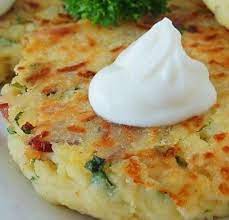 Each Can Contains 1 5 Pound Of Instant Potato Flakes Future Essential S Premium Quality Instant Potato Flakes Are A Recipes Cooking Recipes Mashed Potato Cakes