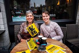 Explore tweets about #klooster on twitter. Al Van S Ochtends Vroeg Volle Bak Ambiance Start Ronde Van Vlaanderen Lokt 75 000 Wielerfans Antwerpen Pzc Nl