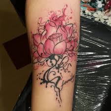 Signification d'un tatouage fleur de lotus. Tatouage Lotus Significations Et Illustrations Tattoome Le Meilleur Du Tatouage