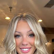 Caitlyn Curley's Instagram, Twitter & Facebook