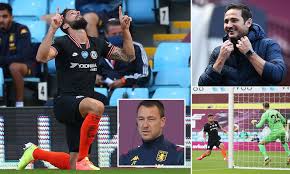 Pulisic shows some good footwork to open up some space down. Aston Villa 1 2 Chelsea Olivier Giroud And Christian Pulisic Seal Comeback For Frank Lampard S Men Daily Mail Online