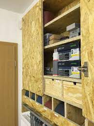 Dazu benötigen sie robuste kanthölzer, die einfach an die bodenplatte geleimt werden. Holzwurmtom De Baubericht Werkstattschrank Fur Schleifmittel Werkstattschranke Werkstatt Schrank Bauen