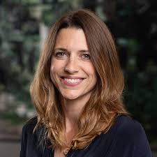 Jennifer Reeves's Instagram, Twitter & Facebook