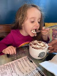 Hex thanks the kind girls at Crete Starbucks