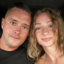 Hi all I need some ideas to fit my 12-10s and XDJ XZ