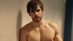 Andrés Baida muestra todo en escenas gay en Pecados inconfesables -  Homosensual