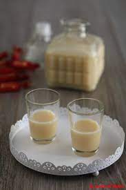.200 g caramelle rossana175 g latte100 g panna fresca50 g alcol a 95°riscaldare il latte con. Liquore Alla Rossana Cremoso E Profumato La Cucina Di Regine