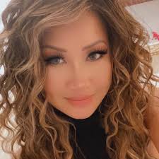 What are some fun activities to do with friends in the Poconos?