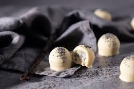 Wenn ich irgendwo »blätterteig selber machen« lese, schalte ich meistens ab und springe mit den gedanken weiter. Mohn Vanille Pralinen Bourbon Vanille Mohn Truffel Sallys Shop