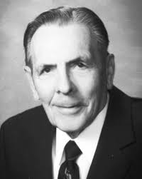 Earl Wallace Obituary (1924