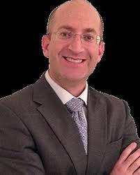 Elliot Hirsch's Instagram, Twitter & Facebook