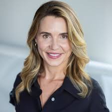 Last week, I made a trip back to OC for one of my favorite traditions: a  networking hike. Meeting new professionals can feel intimidating—and  sometimes even a little scary. You never know