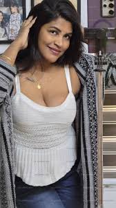 Underrated Milfs Organization on X: 🅱️iatch 🥵🥵🥵🫰🔥🔥  t.coBD0tXBeFpd  X