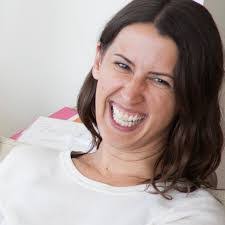 Amanda Bond's Instagram, Twitter & Facebook