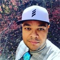 Ariel Apodaca's Instagram, Twitter & Facebook