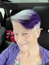 ISO Curly Hair Stylist. I'm willing to drive the miles. I am in SW Cape  Coral. Thank you to anyone who reads or comments.