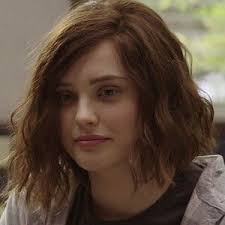 Katherine Langford Hannah Baker 13 Reasons Why Hannah Baker Short Hair Short Hair Styles Hairstyle