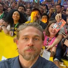 Charlie Hunnam Page