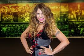 Elba ramalho was born on august 17, 1951 in conceição de piancó, paraíba, brazil as elba maria nunes ramalho. Elba Ramalho Pisa Na Bola Ao Associar Pandemia A Comunismo