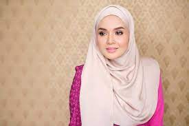 Cik puan gojes cpg 15 minit simple makeup maintain segak загрузил: Client Cik Puan Gojes Model Husnamustaffa Mua Makeupbynurulmf Beautiful Hijab Model Instagram Posts