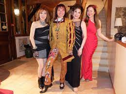 Encik shamsul dilahirkan pada 11 ogos 1966. Kee Hua Chee Live Dato Nancy Yeoh S Wedding To Rolv Reissiger The 7 Deadly Sins Pre Nuptials Party At Napoleon Bonaparte S Love Nest Malmaison Exposed Life S Naked Facts And Figures And Sexy Near Naked Ones