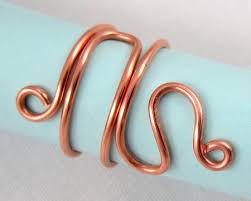 Handmade jewelry | diy bracelets & jewelry making ideas. Easy Folded Wire Ring Tutorial Jewelry Making Journal