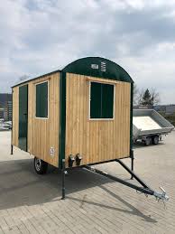 Wer ein mobilheim kaufen möchte, dem stellt sich eine entscheidende frage: Baustellenwagen Mit Holz Verkleidung Von Weiro