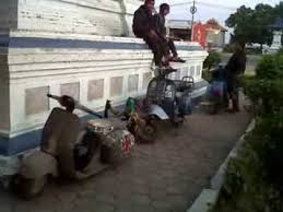 Image result for gambar vespa extreme