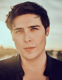 Alex Mitchum's Instagram, Twitter & Facebook