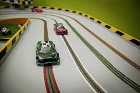 Découvrez notre comparatif des meilleurs circuits de voiture électrique du moment, sur base d'une recherche impartiale par la rédaction de selectos. Quel Sont Les Circuits De Petites Voitures Electriques Les Plus Rapides Du Monde