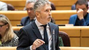 Marlaska destaca que el Gobierno "multiplica por 10 la velocidad" de las  ayudas por la DANA