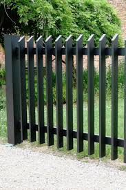 Neu Aluminium Zaun Modell Nuevo Die Zaunlatten Konnen Oben Gerade Oder Schrag Gefertigt Werden Die Abschlus In 2020 Aluminium Zaun Tor Design Sichtschutzzaun Garten