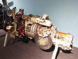 File:1967 NSU RO80 Rotary engine photo2.JPG - Wikimedia Commons
