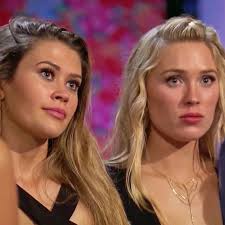 A Bachelor Compendium Of Every Red Flag Colton Ignored About Cassie Bachelor Memes Bachelor Cassie