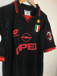Ronaldinho gaucho , henry, bojan, adebayor, fabregas, torres, flamini, clichy, evra, vidic, ferdinand, brown, neville, carrick, anderson, scholes, giggs cesc fabragas (arsenal), steven gerrard (liverpool), offside,goal. Ac Milan Third 3rd Shirt 1996 1997 X Jesper Blomqvist 34 In Xl Football Vintage Amsterdam