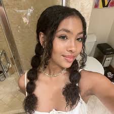 Imani Rose (roseantoinetaffe)