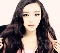 Cô gái nổi tiếng nhờ giống hệt Phạm Băng Băng