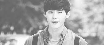 The perfect leejongsuk animated gif for your conversation. Ù„ÙŠ Ø¬ÙˆÙ†Øº Ø³ÙˆÙƒ Lee Jong Suk Gif By Rooy