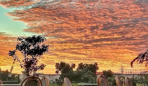 Pemandangan Indah Di Jakarta Jakarta Diketahui Memiliki Sedikitnya 410 Gedung Pencakar Langit Selain Itu Te Pemandangan Gedung Pencakar Langit Tempat Liburan