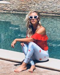 Kaley Cuoco Su Instagram Sunday S With Goldsheepclothing Adorable New Pieces Available May 1st Go Kaley Cuoco Kayley Cuoco Kaley Cuoco Bikini