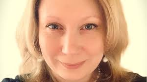 Anna Sandford's Instagram, Twitter & Facebook