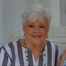 What entry-level jobs are available in Rainbow City, AL, for someone with  customer service experience?