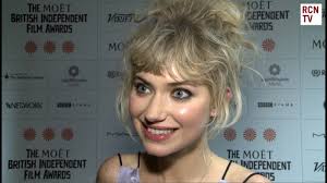 Imogen Poots Interview That Awkward Moment Zac Efron Youtube