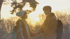 Başarılı ve hırslı bir halterci olan kim book joo, gücünü eski bir sporcu olan babasından alıyor. Weightlifting Fairy Kim Bok Joo Asianwiki