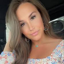 Angela Altizer's Instagram, Twitter & Facebook