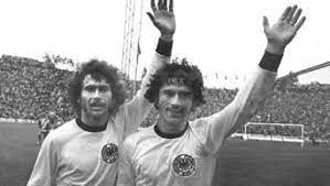 Germany great gerd mueller, widely regarded as one of the game's greatest goalscorers and nicknamed bomber der nation, has died at the age of 75, his former club bayern munich said on sunday. Ez6drht2aaqzzm