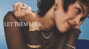 Debbie Elworthy's Instagram, Twitter & Facebook