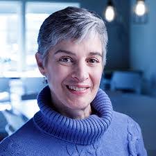 Liz Kaye's Instagram, Twitter & Facebook