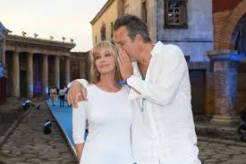 Actors john corbett and bo derek got married after 20 years of dating. Hzlxgw8majiudm